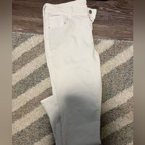 Old Navy White Rockstar Super Skinny Jeans